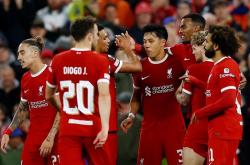 开云体育-利物浦内部会议纪要流出——今晚外线爆发；欧联使命明确；更衣室氛围转暖-开云体育