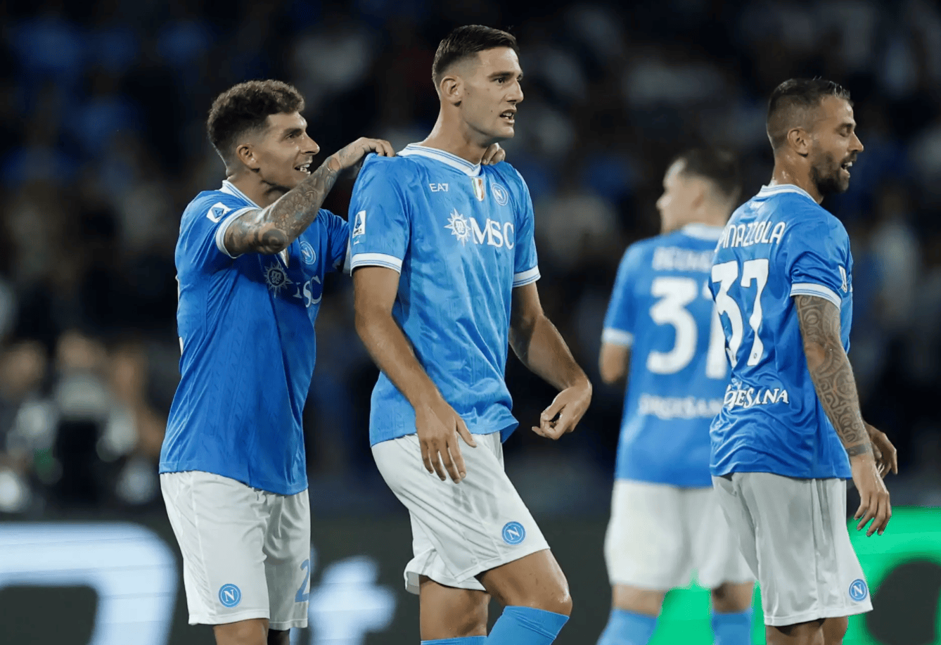 今晚意大利杯传出新动向；那不勒斯绝杀压哨；管理层表态：悬念犹存；球队文化再被提及的简单介绍